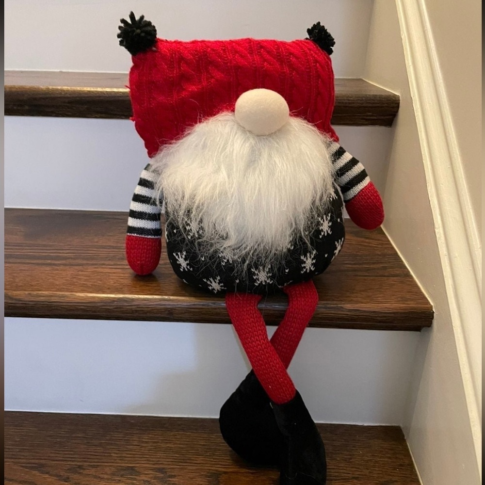 Peppermint Square BLK/WHT/RED FUNKY  CHRISTMAS  Gnome
